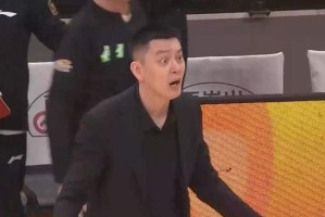 MK体育官方网站-真被坑惨了！辽篮还不放弃，带着他奔赴客场，杨鸣还能忍多久？